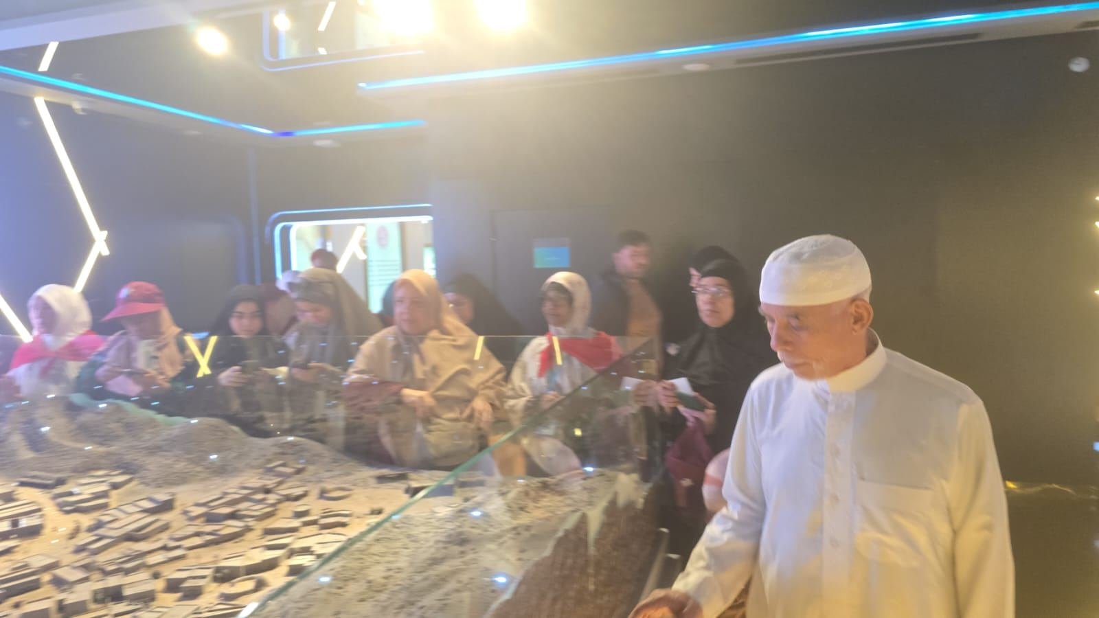 زيارة معرض آثار الحرمين مع أسفار الصفوة