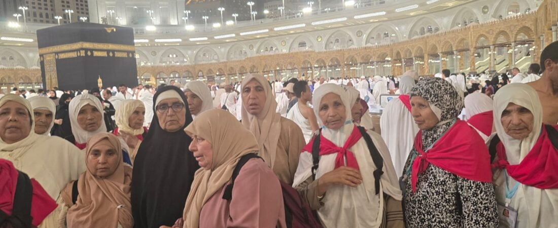 مناسك الحج خطوة بخطوة: دليل الحاج المغربي من الإحرام إلى طواف الوداع